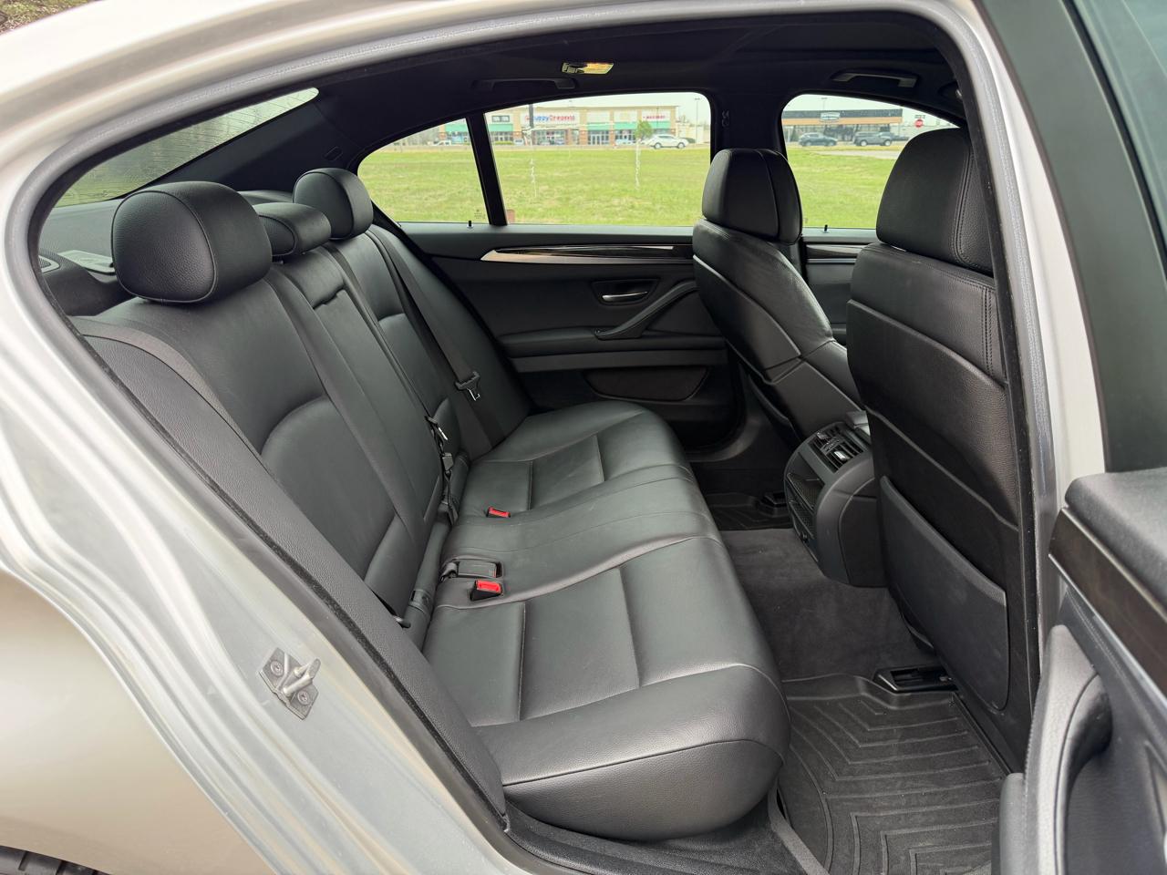 BMW 5 Series 4dr Sdn 535i RWD 2012