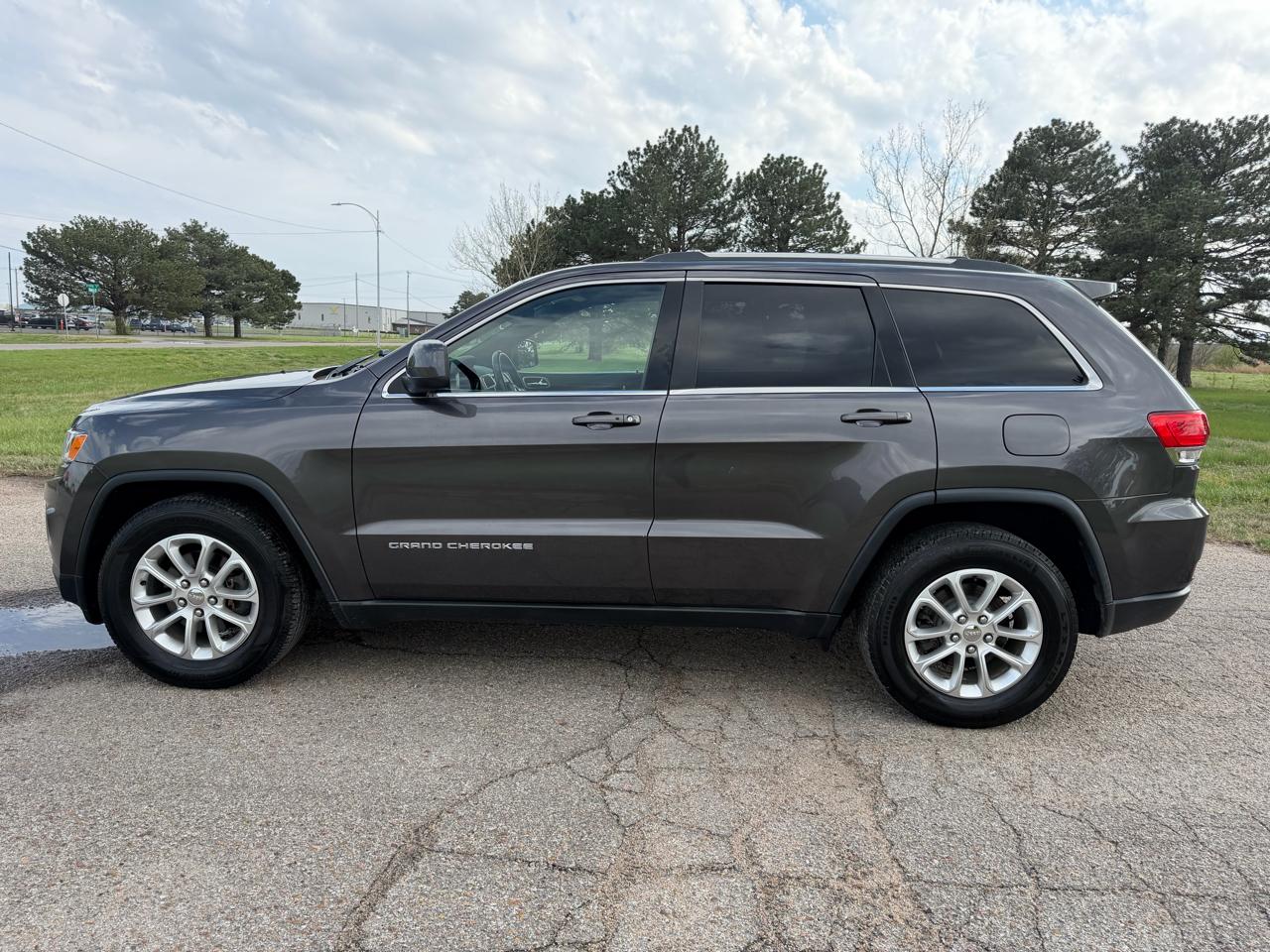 Jeep Grand Cherokee RWD 4dr Laredo 2015