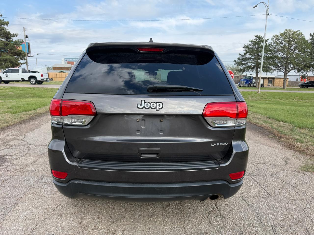 Jeep Grand Cherokee RWD 4dr Laredo 2015