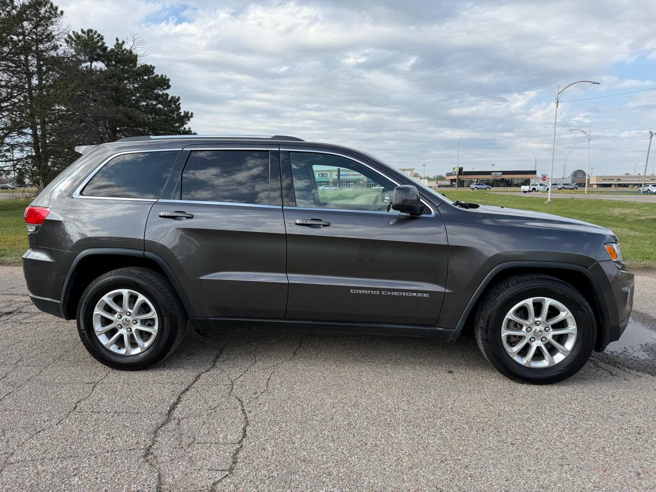 Jeep Grand Cherokee RWD 4dr Laredo 2015