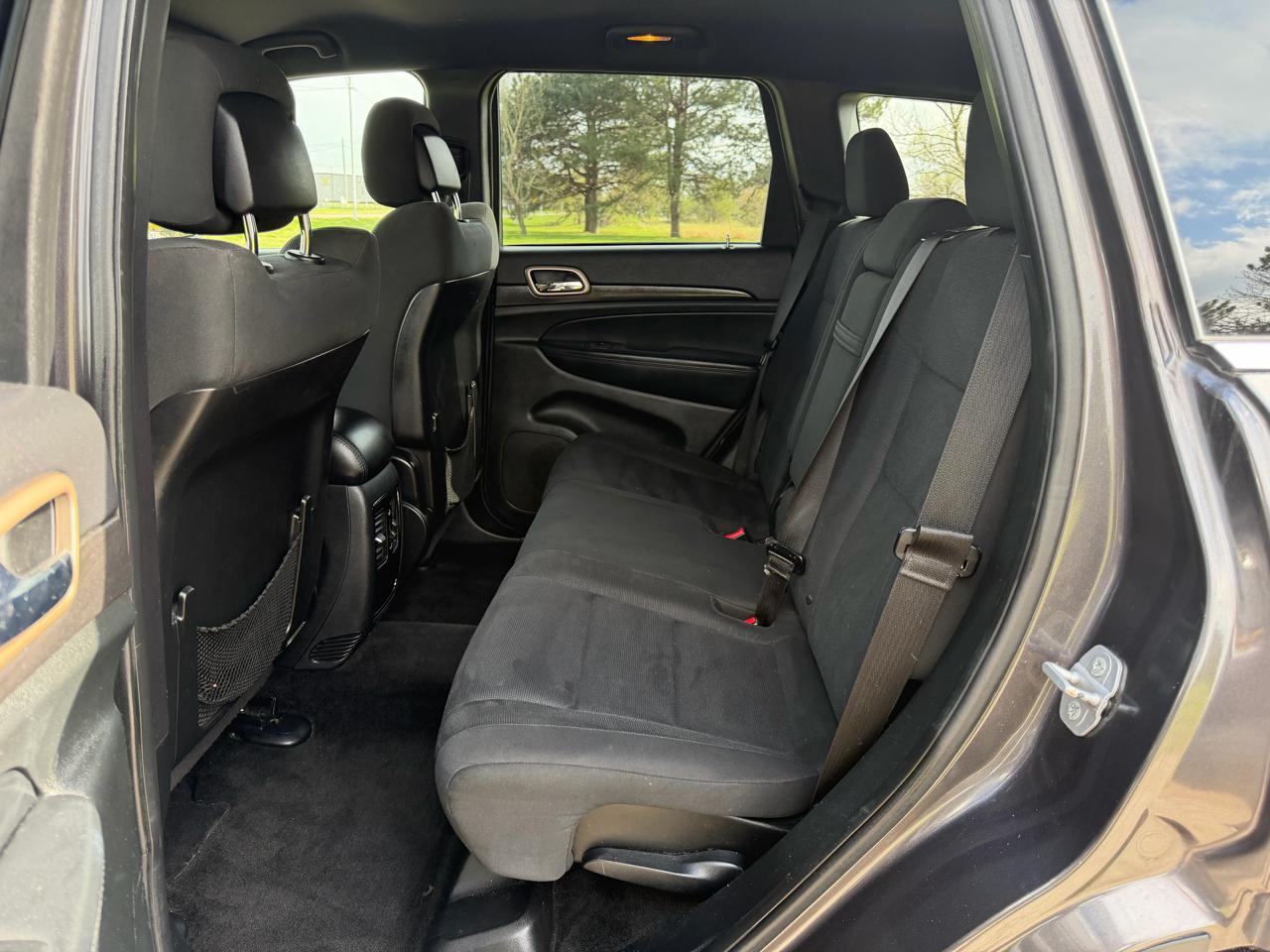 Jeep Grand Cherokee RWD 4dr Laredo 2015