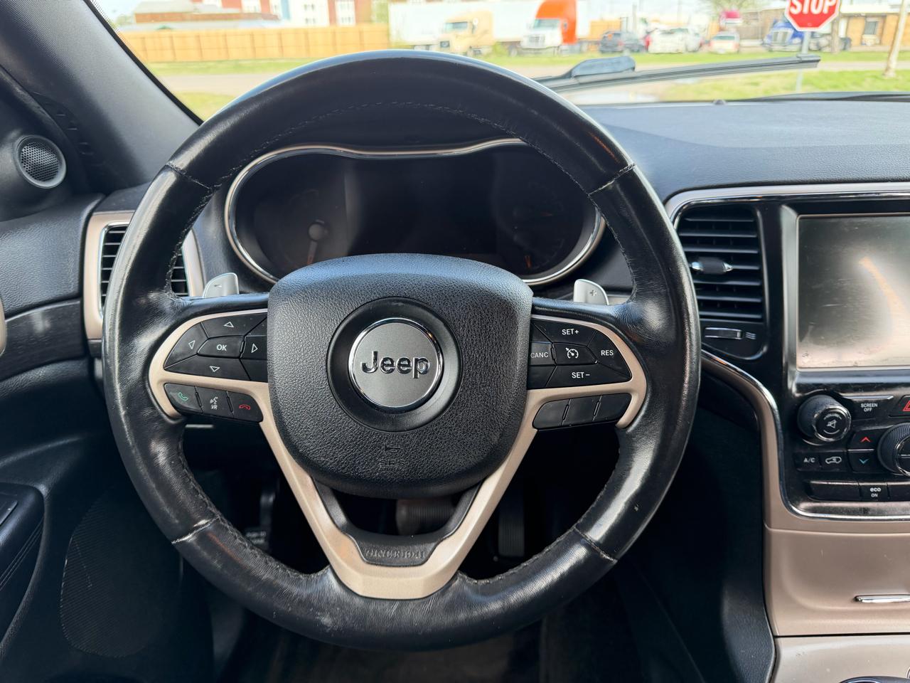 Jeep Grand Cherokee RWD 4dr Laredo 2015