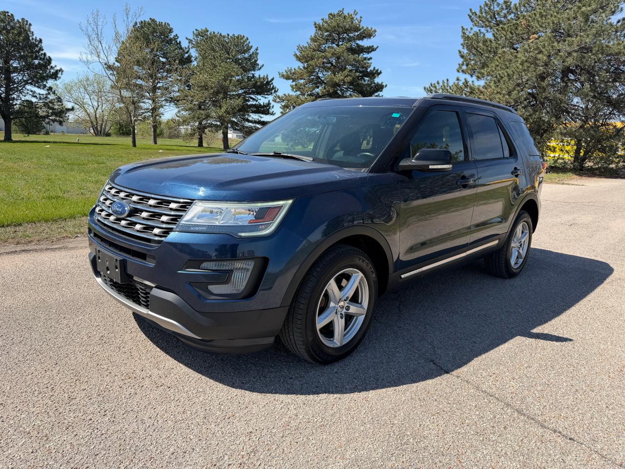 Ford Explorer XLT 4WD 2017