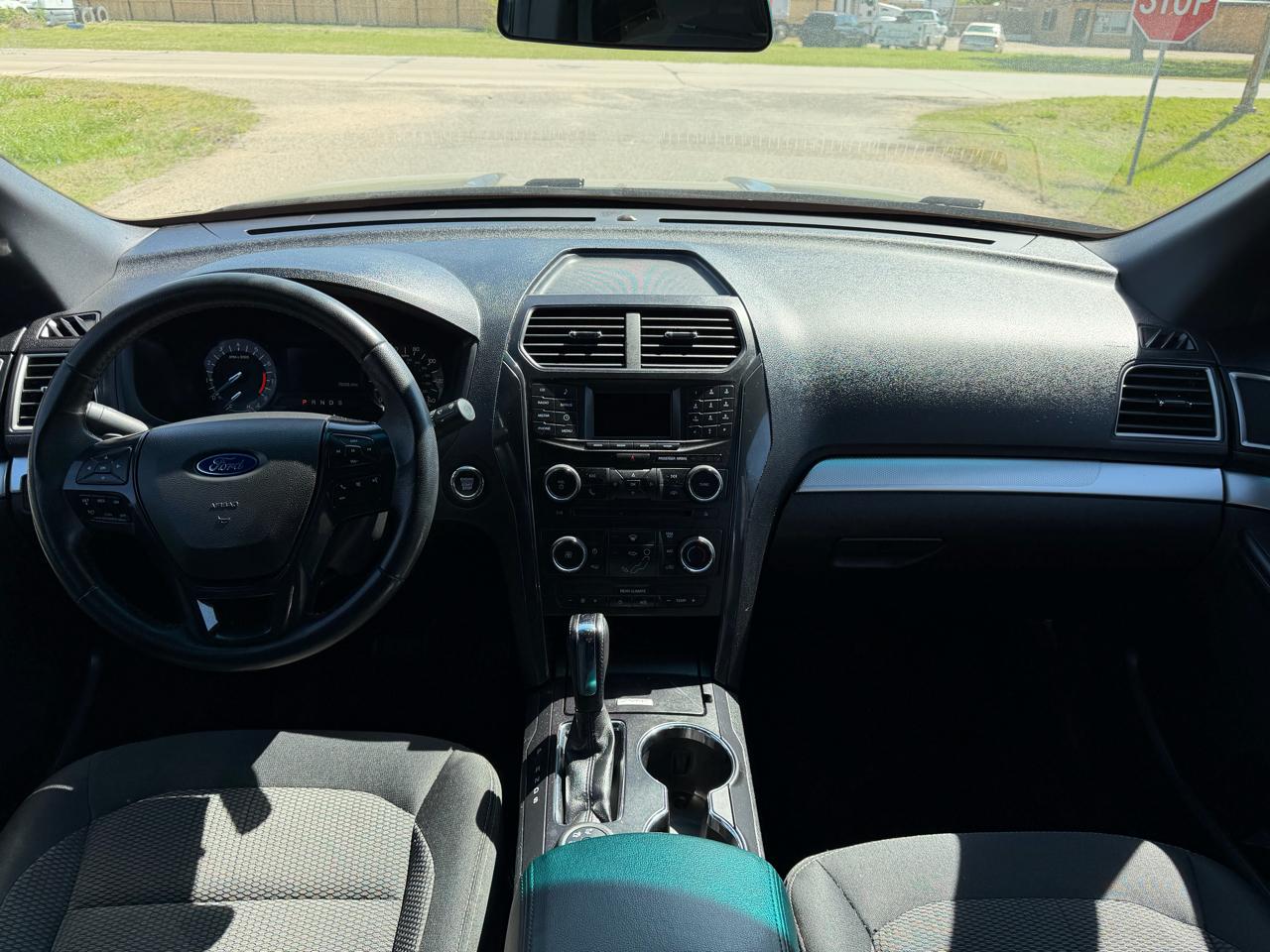 Ford Explorer XLT 4WD 2017