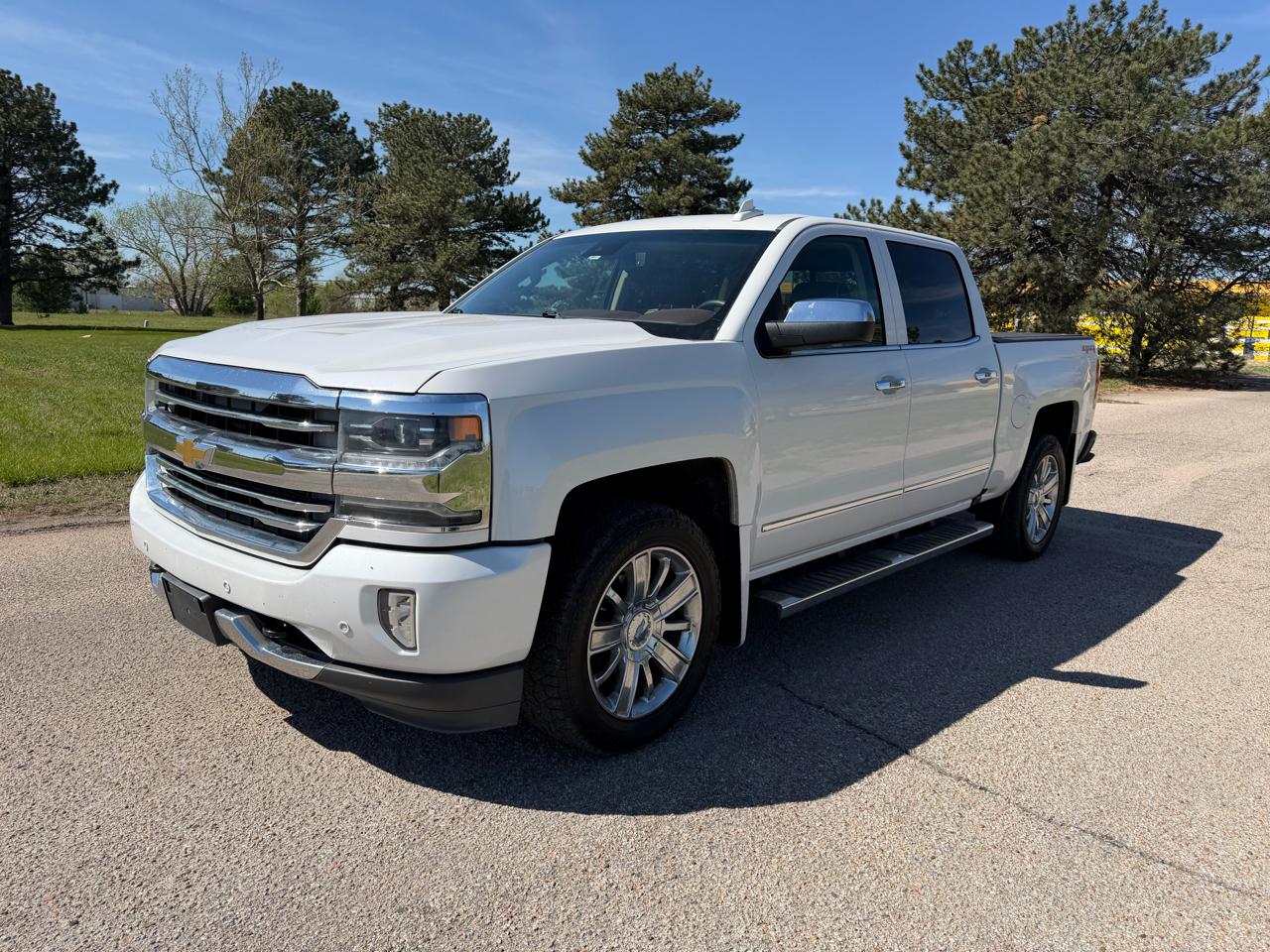 Chevrolet Silverado 1500 4WD Crew Cab 143.5" High Country 2016