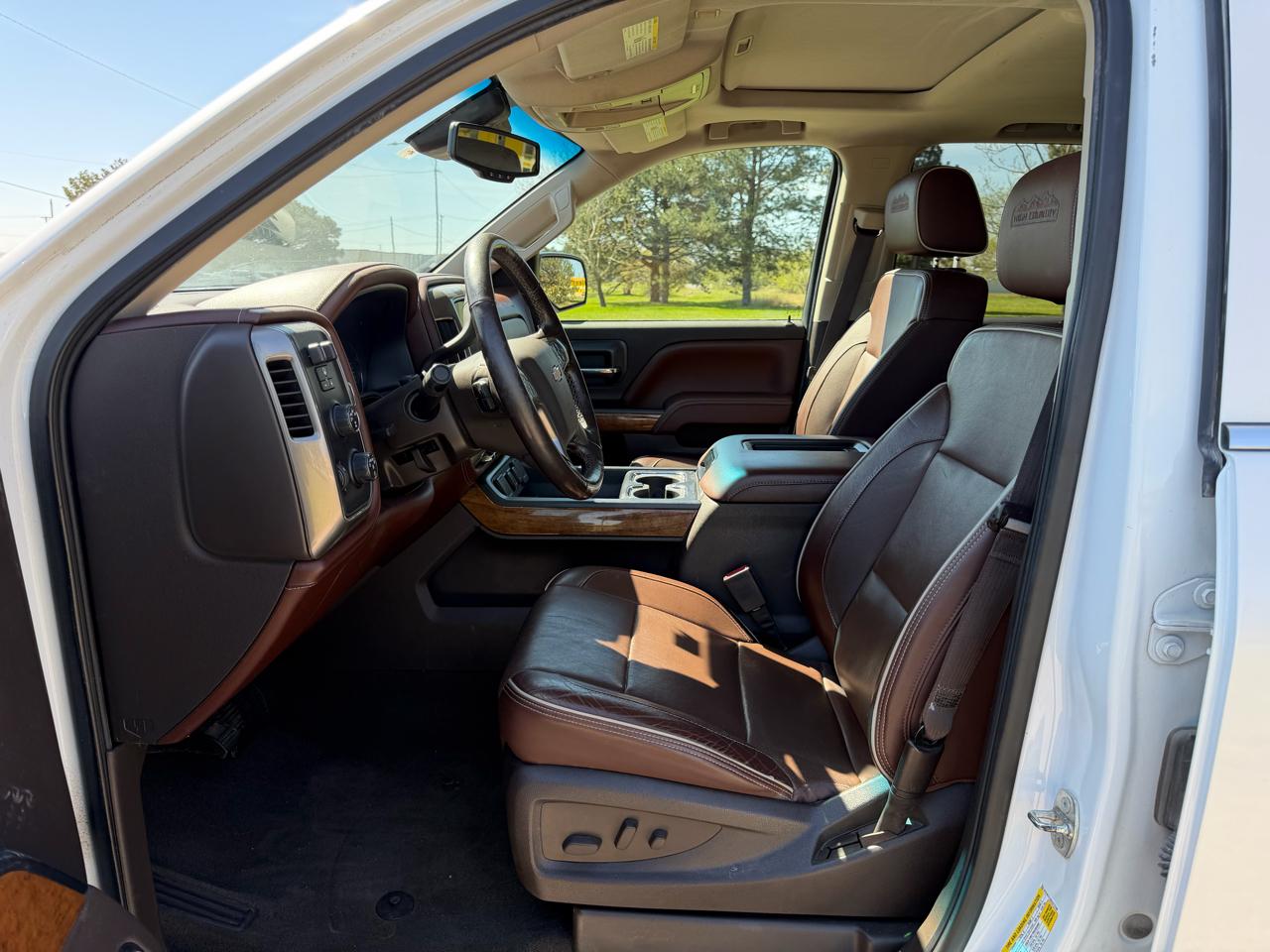 Chevrolet Silverado 1500 4WD Crew Cab 143.5" High Country 2016