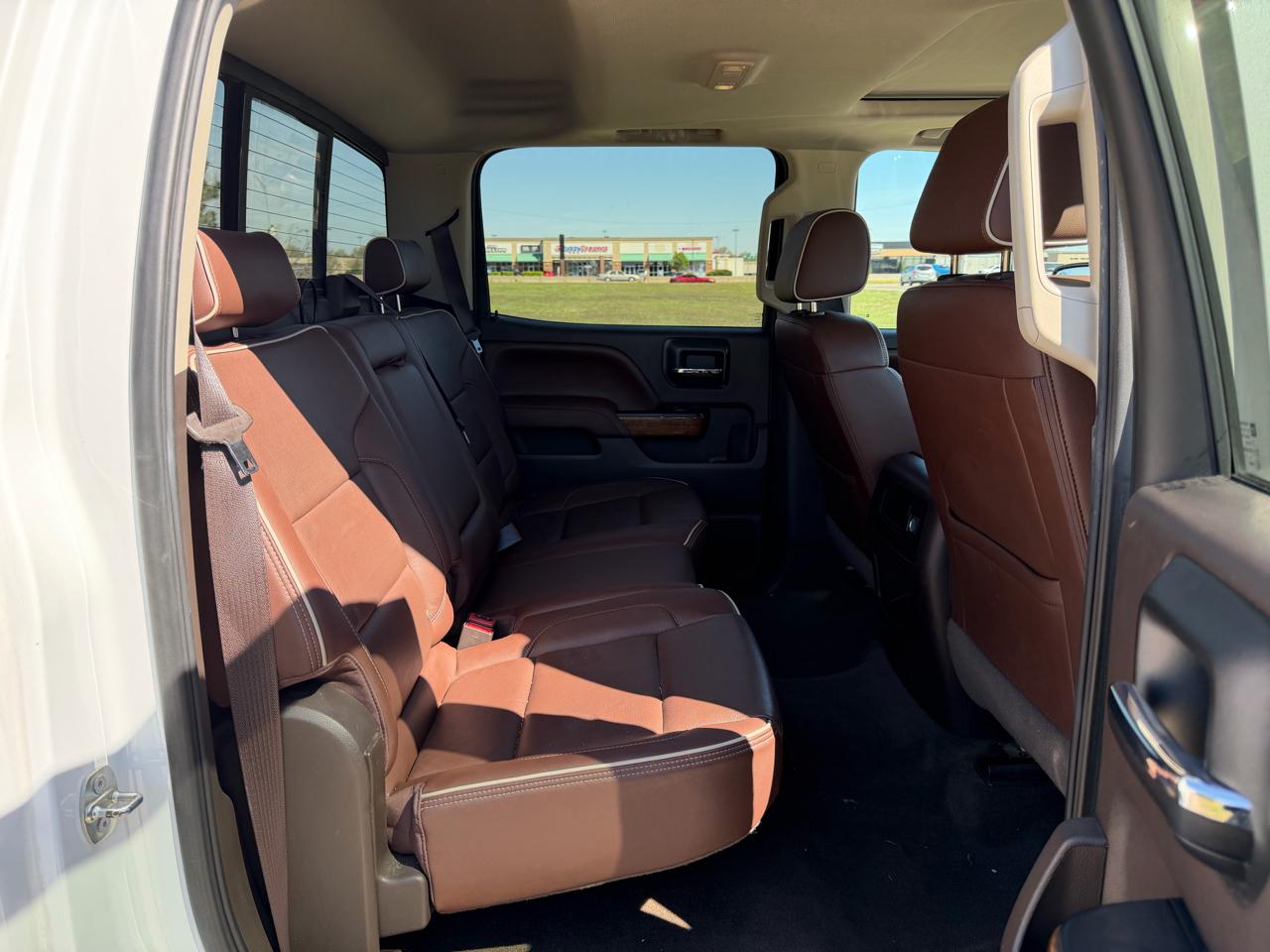 Chevrolet Silverado 1500 4WD Crew Cab 143.5" High Country 2016