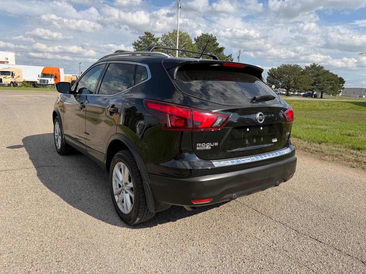 Nissan Rogue Sport FWD SV 2019