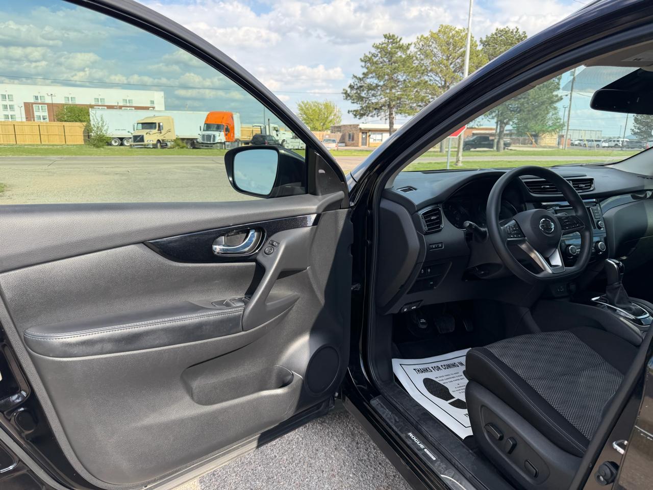 Nissan Rogue Sport FWD SV 2019