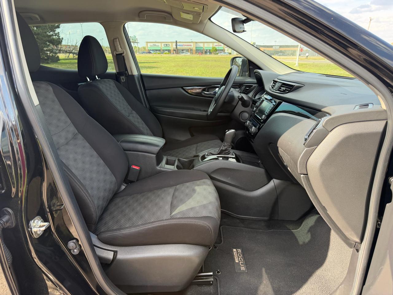 Nissan Rogue Sport FWD SV 2019