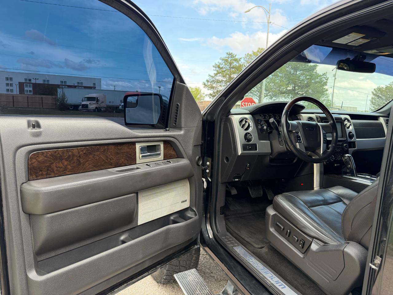 Ford F-150 4WD SuperCrew 145" Platinum 2014