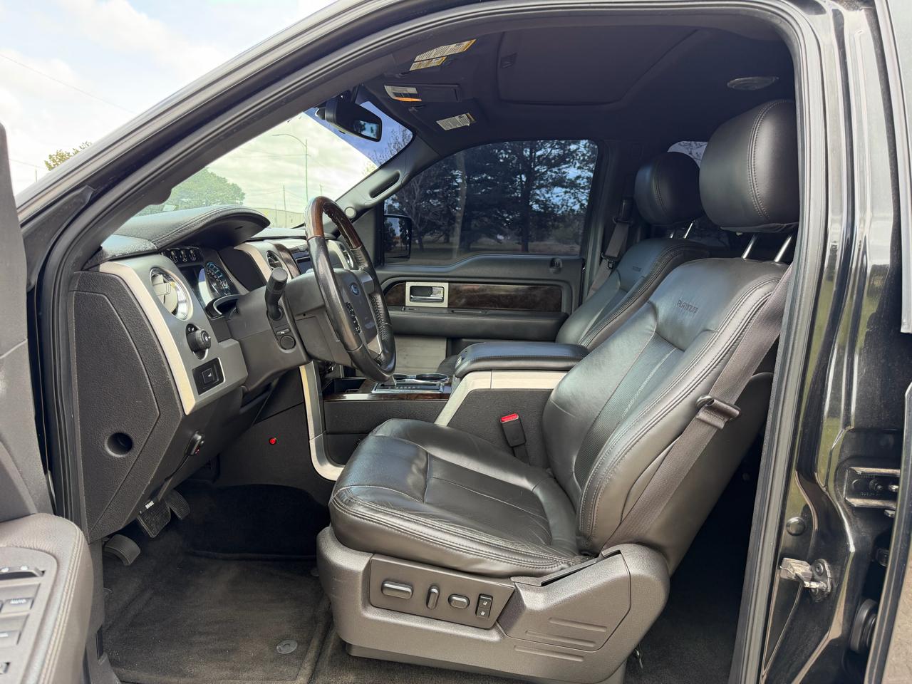 Ford F-150 4WD SuperCrew 145" Platinum 2014