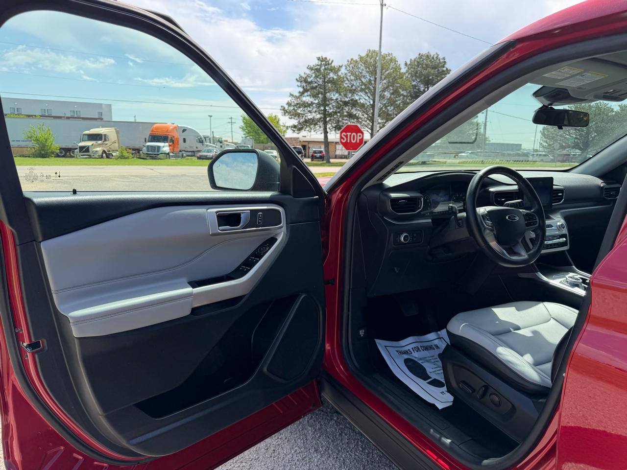 Ford Explorer XLT 4WD 2021