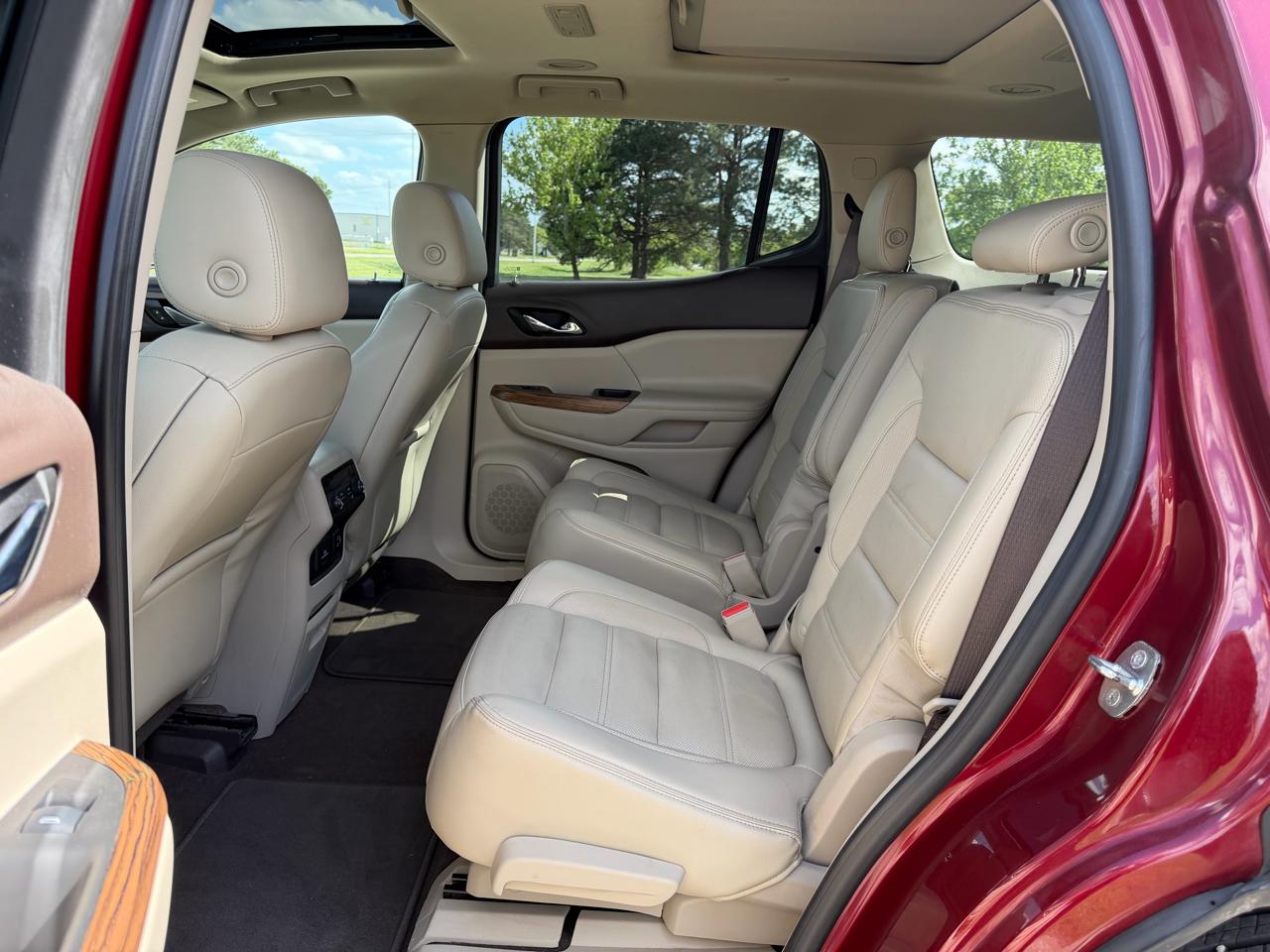 GMC Acadia AWD 4dr Denali 2017