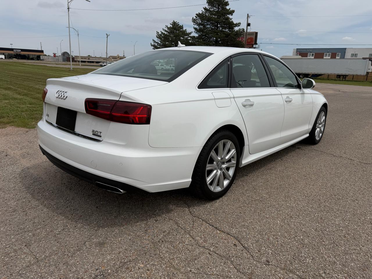 Audi A6 4dr Sdn quattro 2.0T Premium Plus 2016