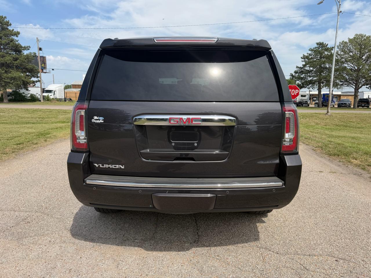 GMC Yukon 4WD 4dr Denali 2016
