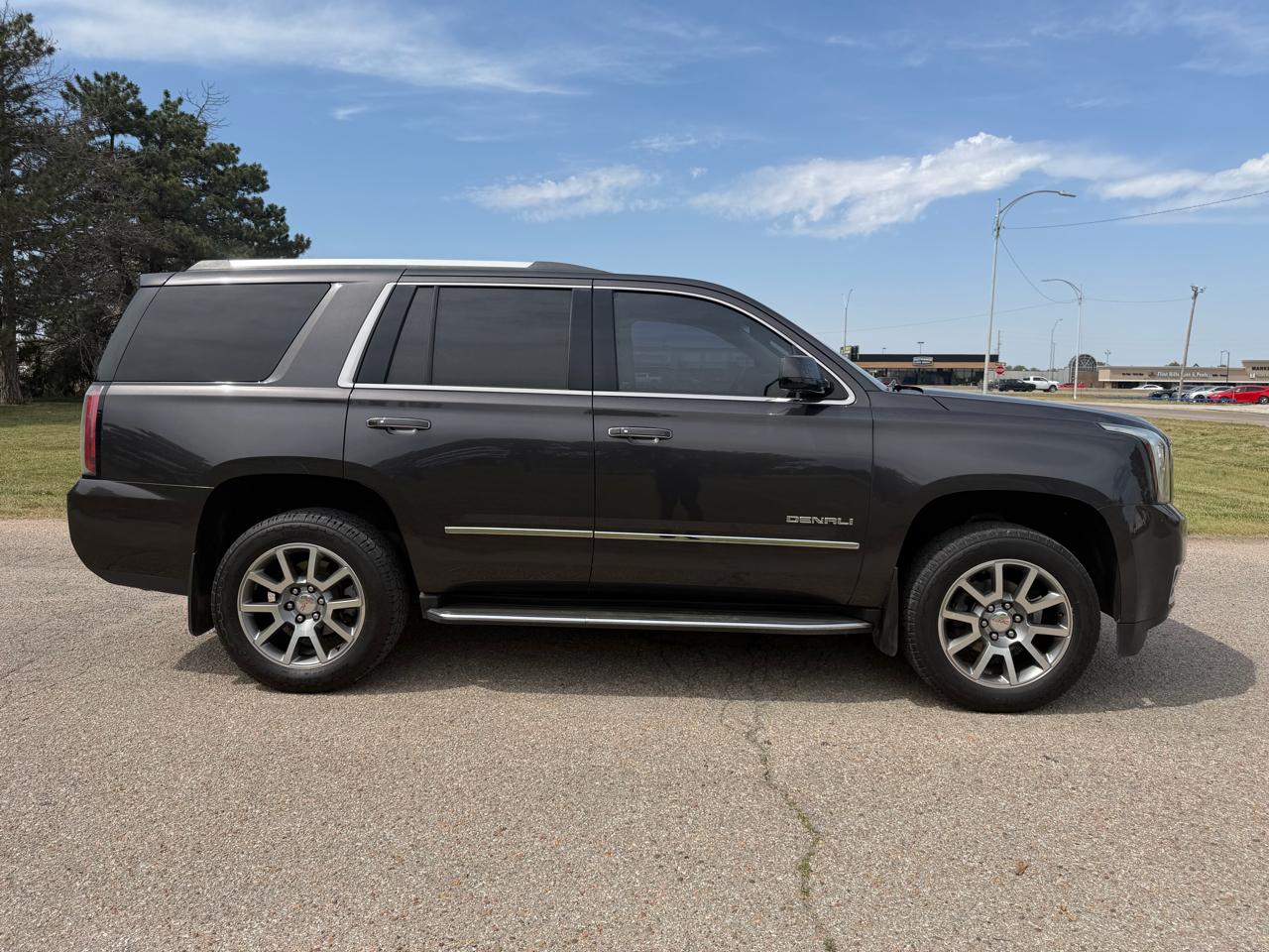GMC Yukon 4WD 4dr Denali 2016
