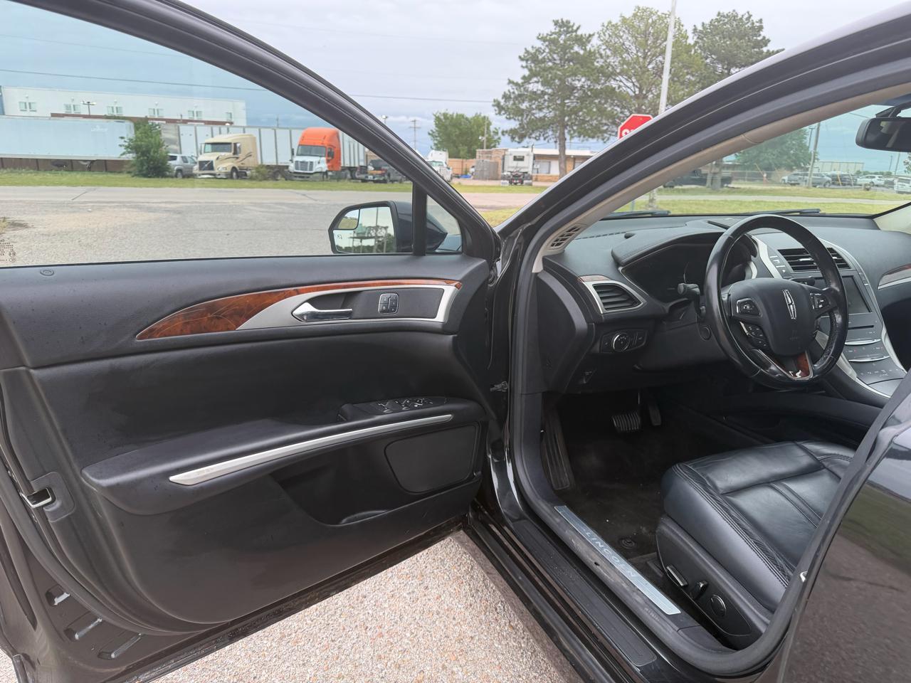 Lincoln MKZ 4dr Sdn AWD 2015