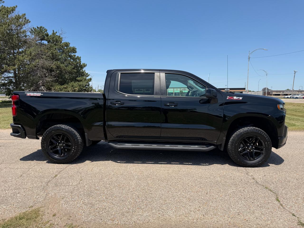 Chevrolet Silverado 1500 4WD Crew Cab 147" LT Trail Boss 2021