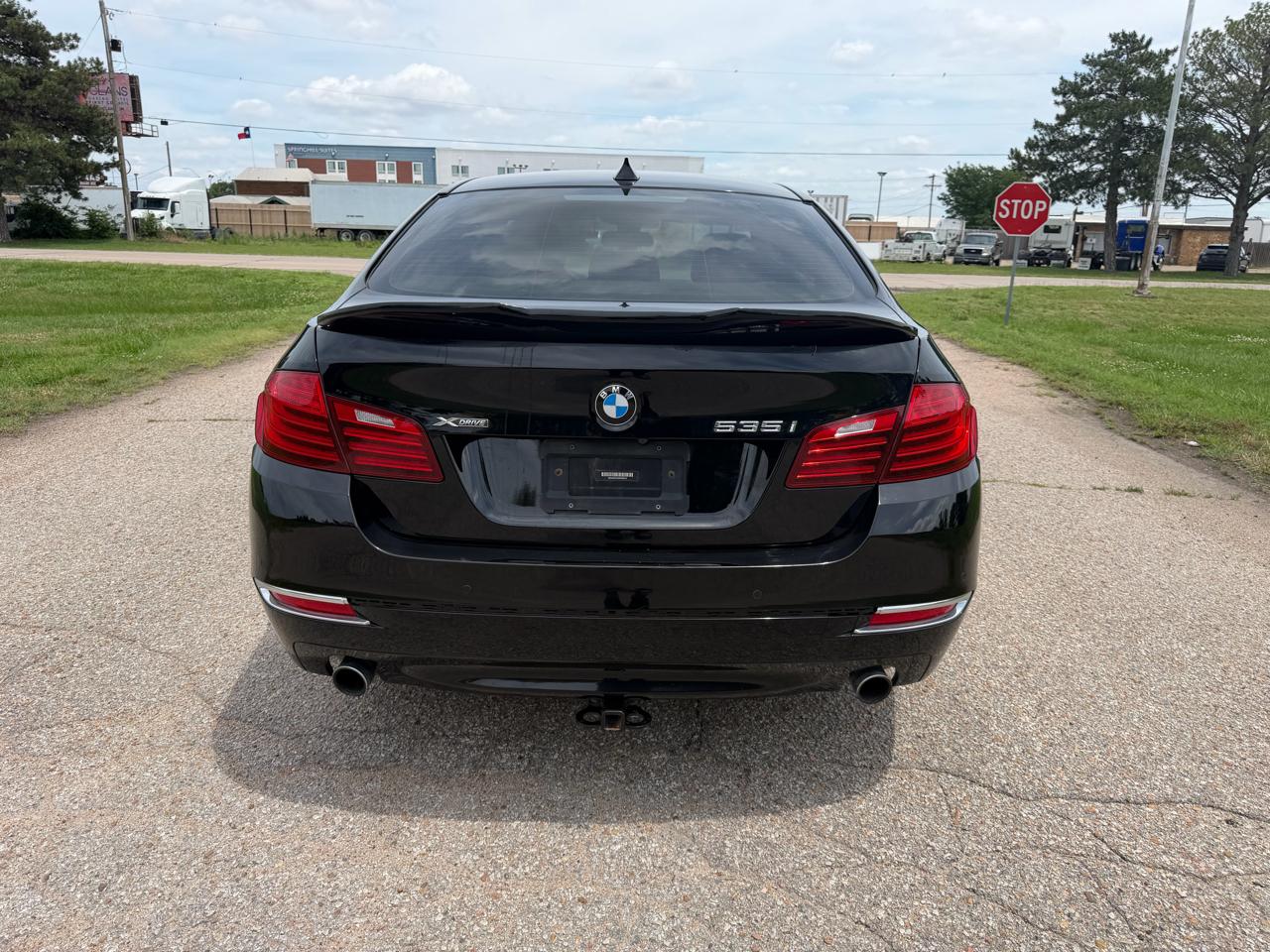 BMW 5 Series 4dr Sdn 535i xDrive AWD 2015