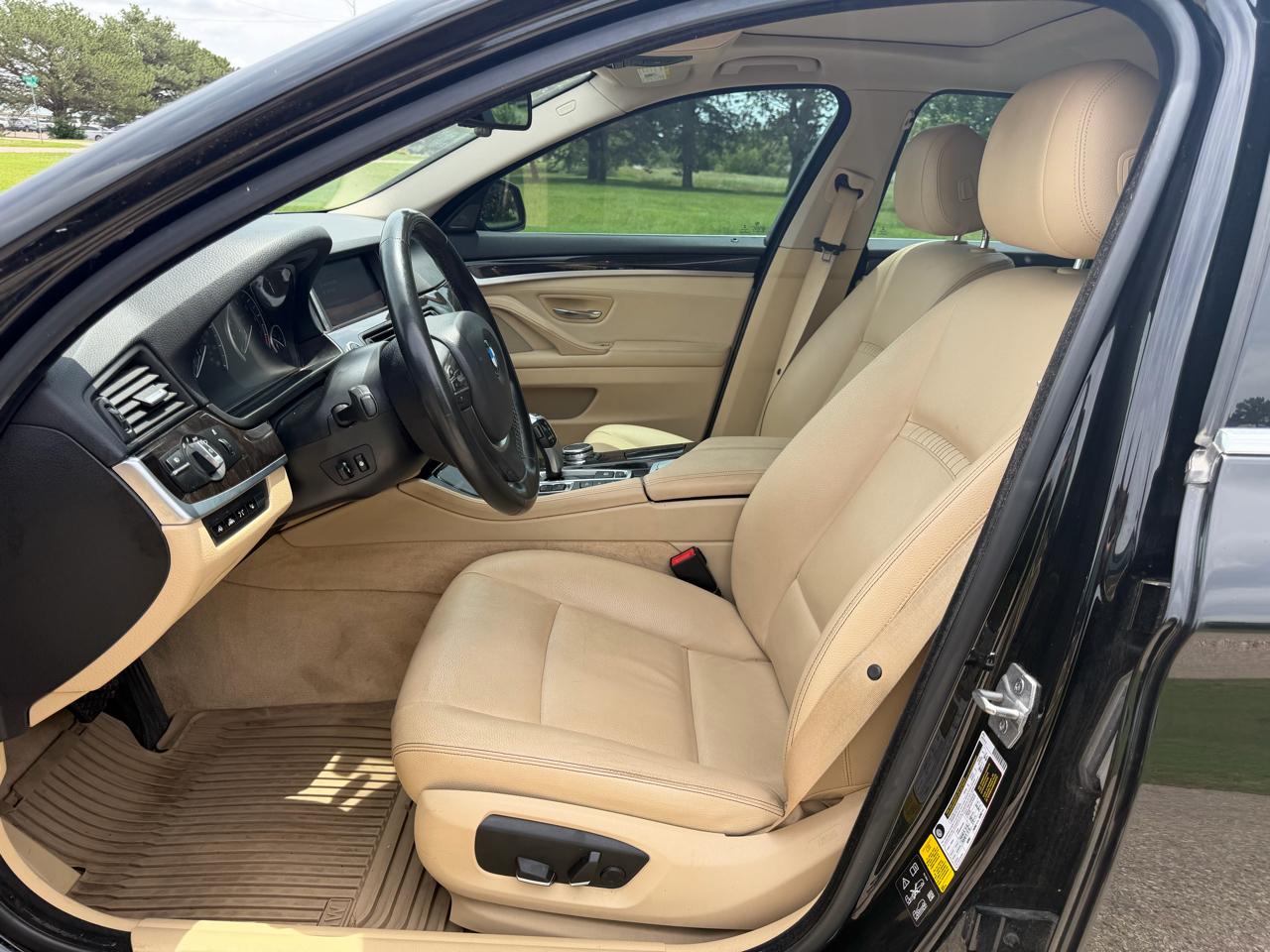 BMW 5 Series 4dr Sdn 535i xDrive AWD 2015