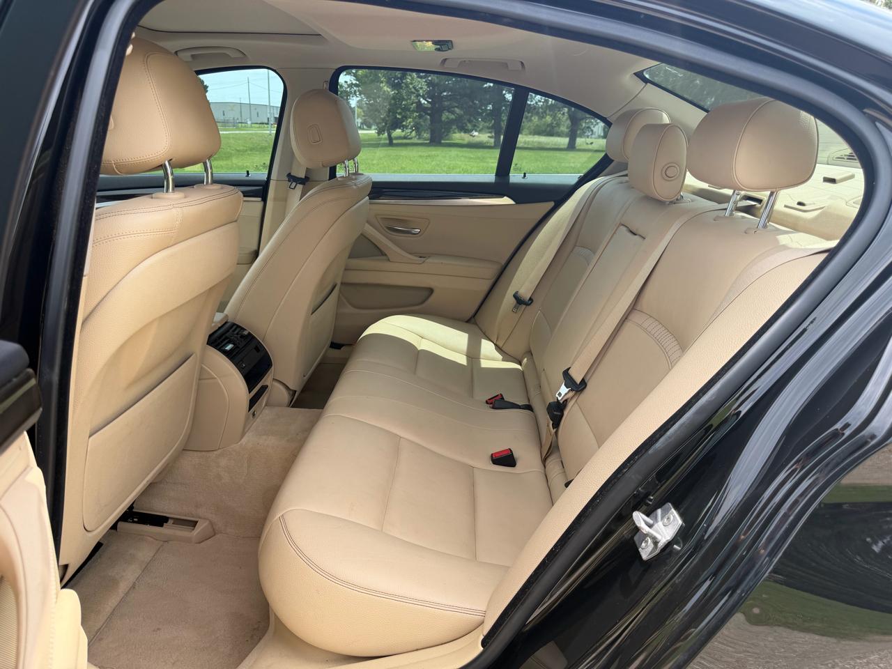 BMW 5 Series 4dr Sdn 535i xDrive AWD 2015