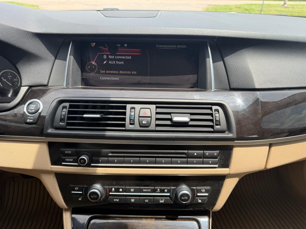 BMW 5 Series 4dr Sdn 535i xDrive AWD 2015