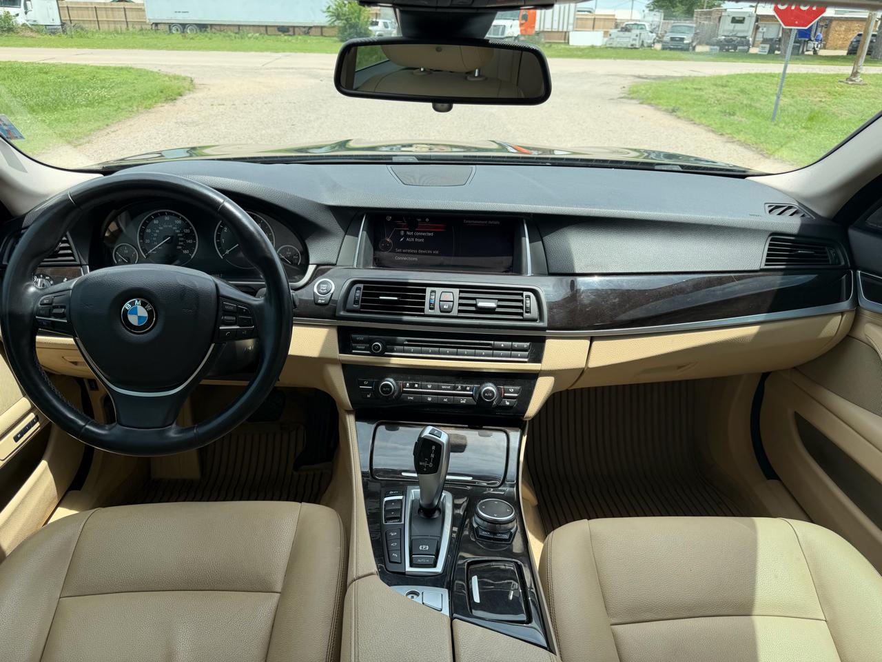 BMW 5 Series 4dr Sdn 535i xDrive AWD 2015