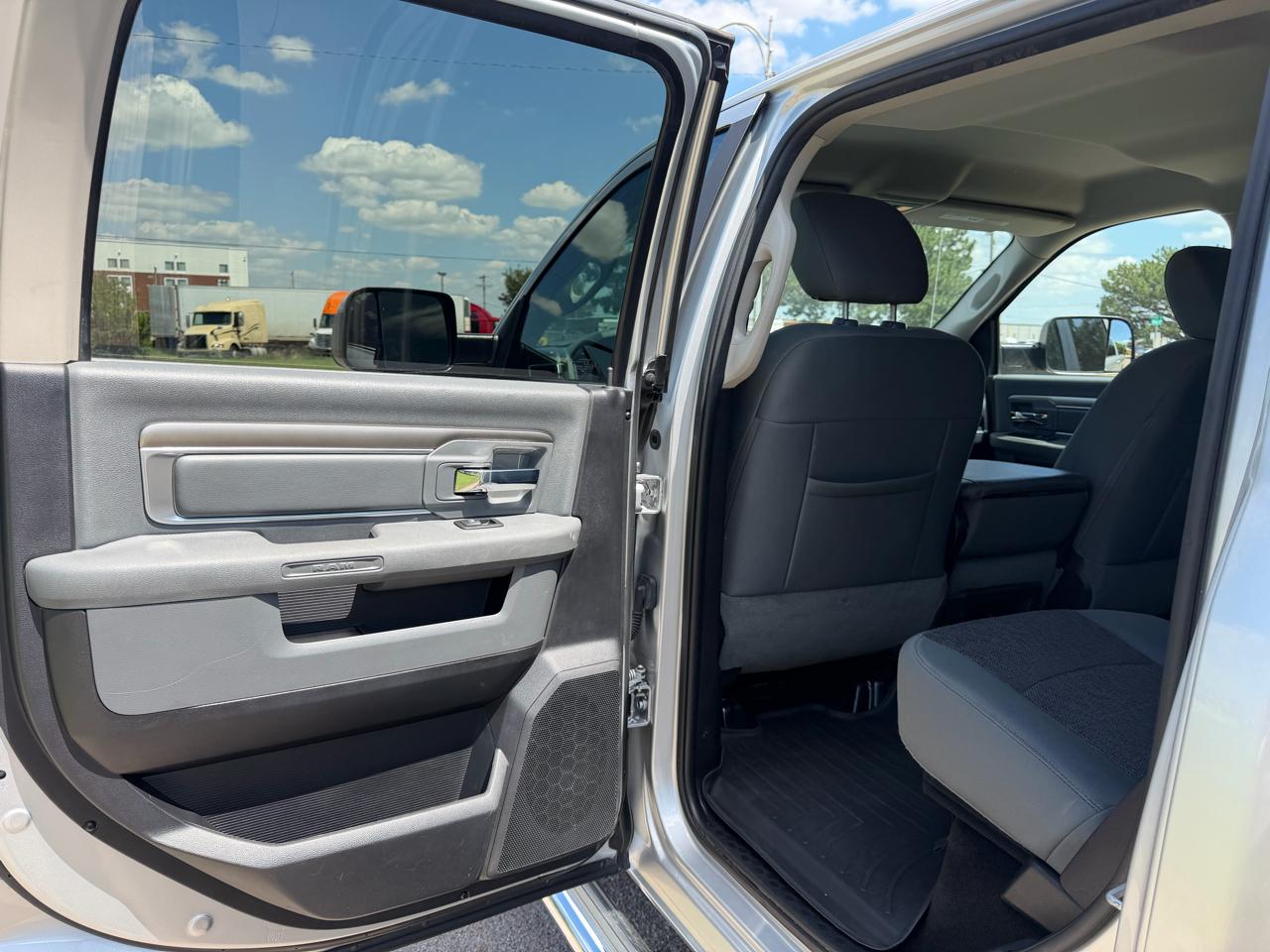 RAM 2500 4WD Crew Cab 149" Big Horn 2016