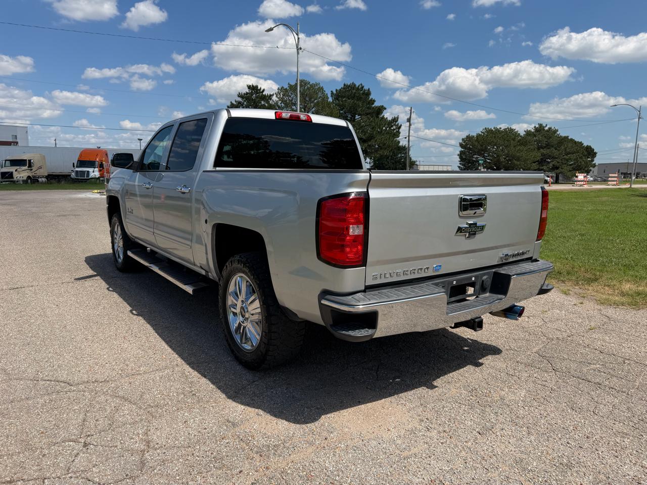 Chevrolet Silverado 1500 2WD Crew Cab 143.5" LT w/1LT 2018