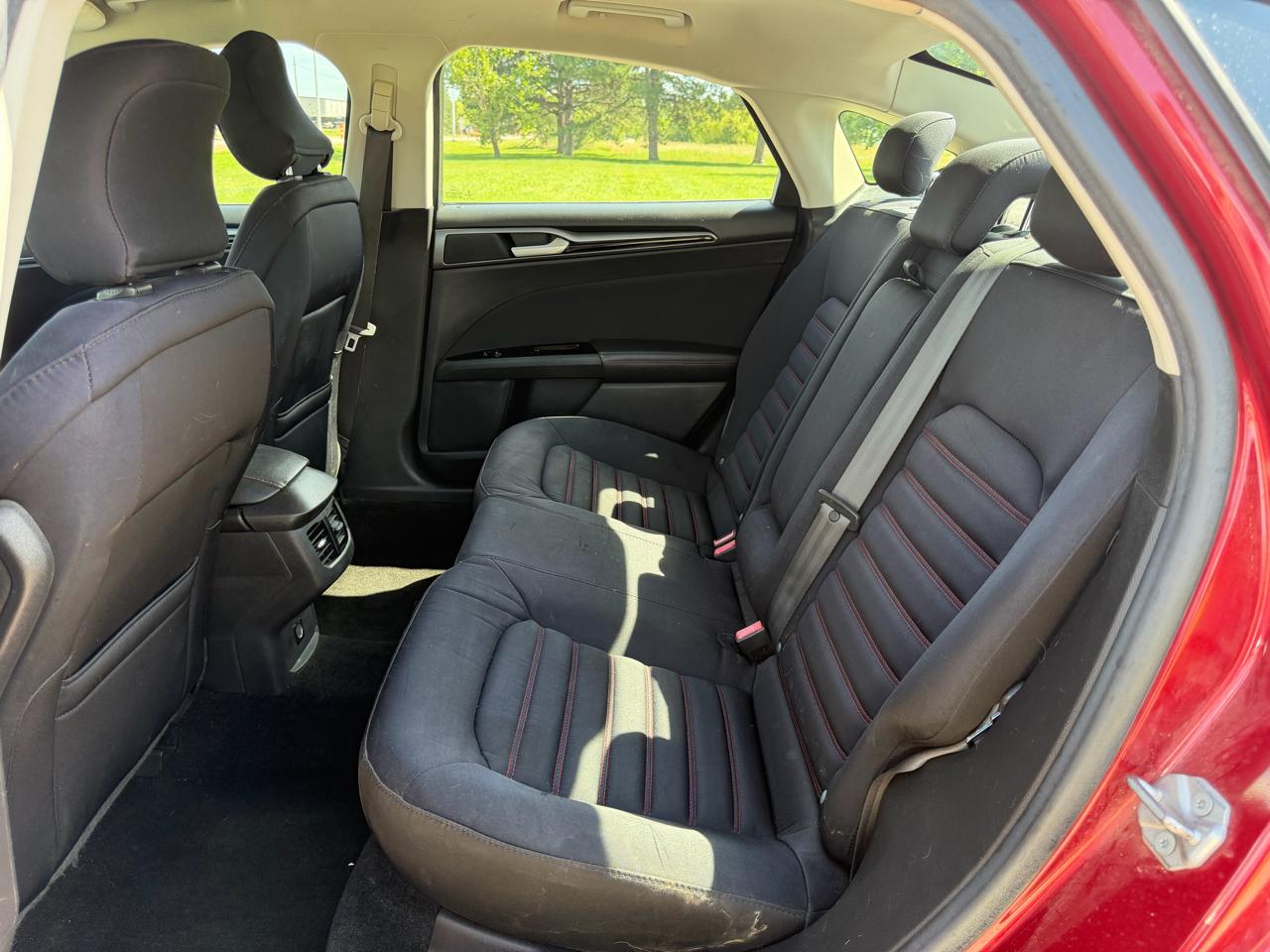 Ford Fusion 4dr Sdn SE FWD 2016