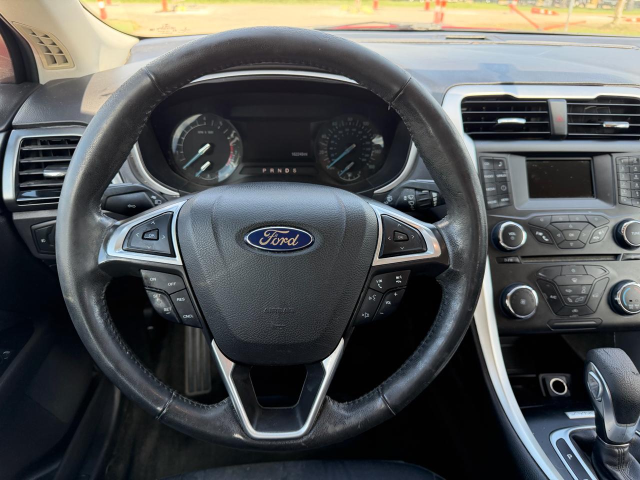Ford Fusion 4dr Sdn SE FWD 2016