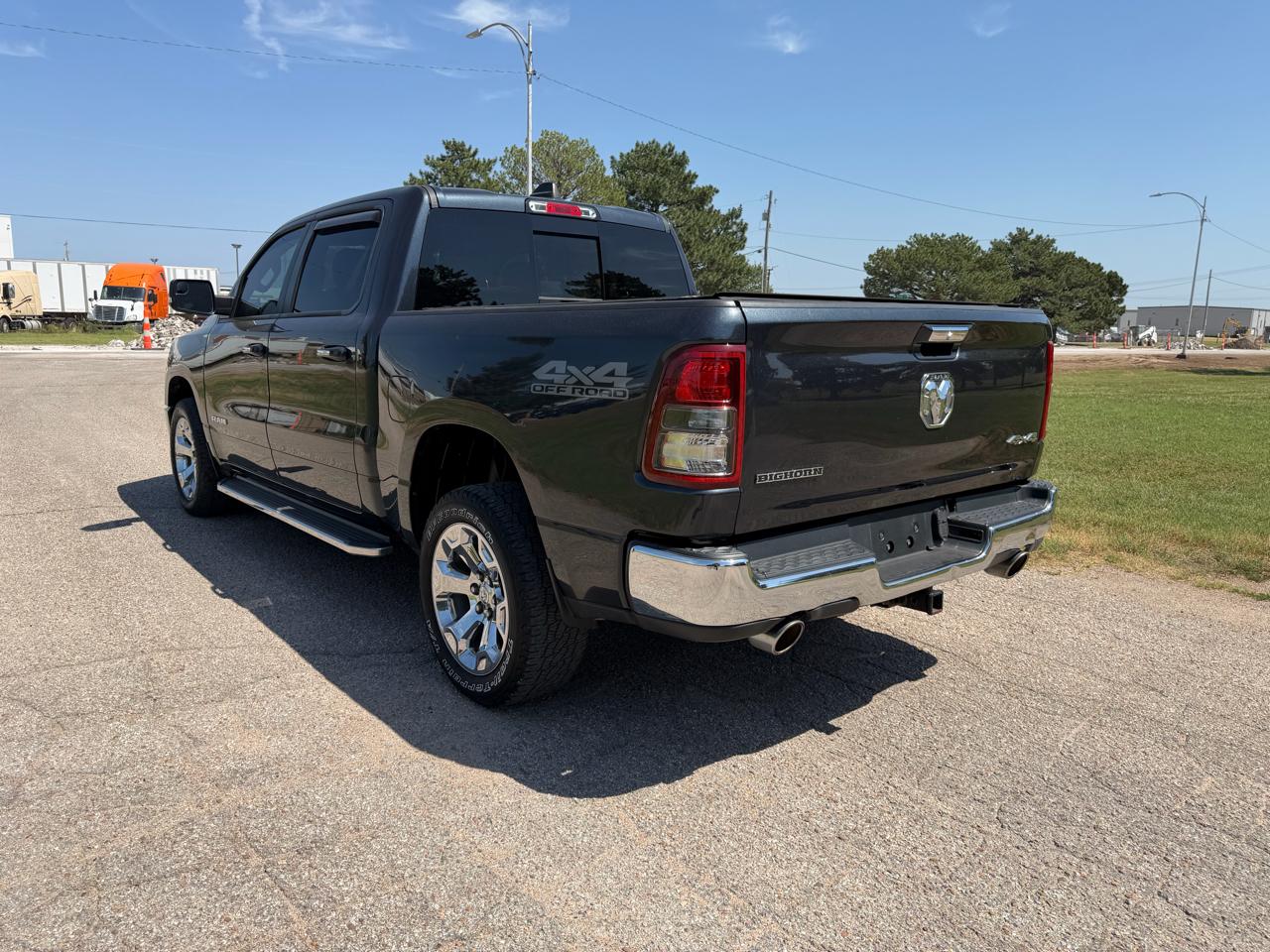 RAM 1500 Big Horn/Lone Star 4x4 Crew Cab 5'7" Box 2019