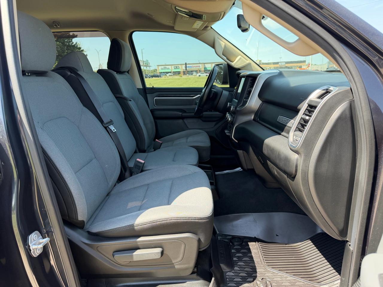 RAM 1500 Big Horn/Lone Star 4x4 Crew Cab 5'7" Box 2019