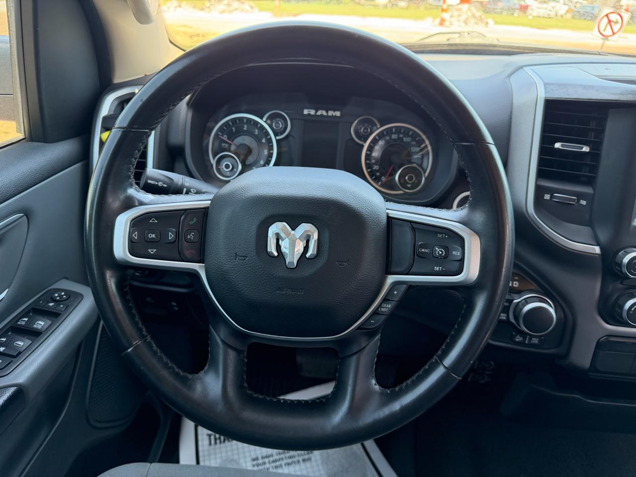 RAM 1500 Big Horn/Lone Star 4x4 Crew Cab 5'7" Box 2019