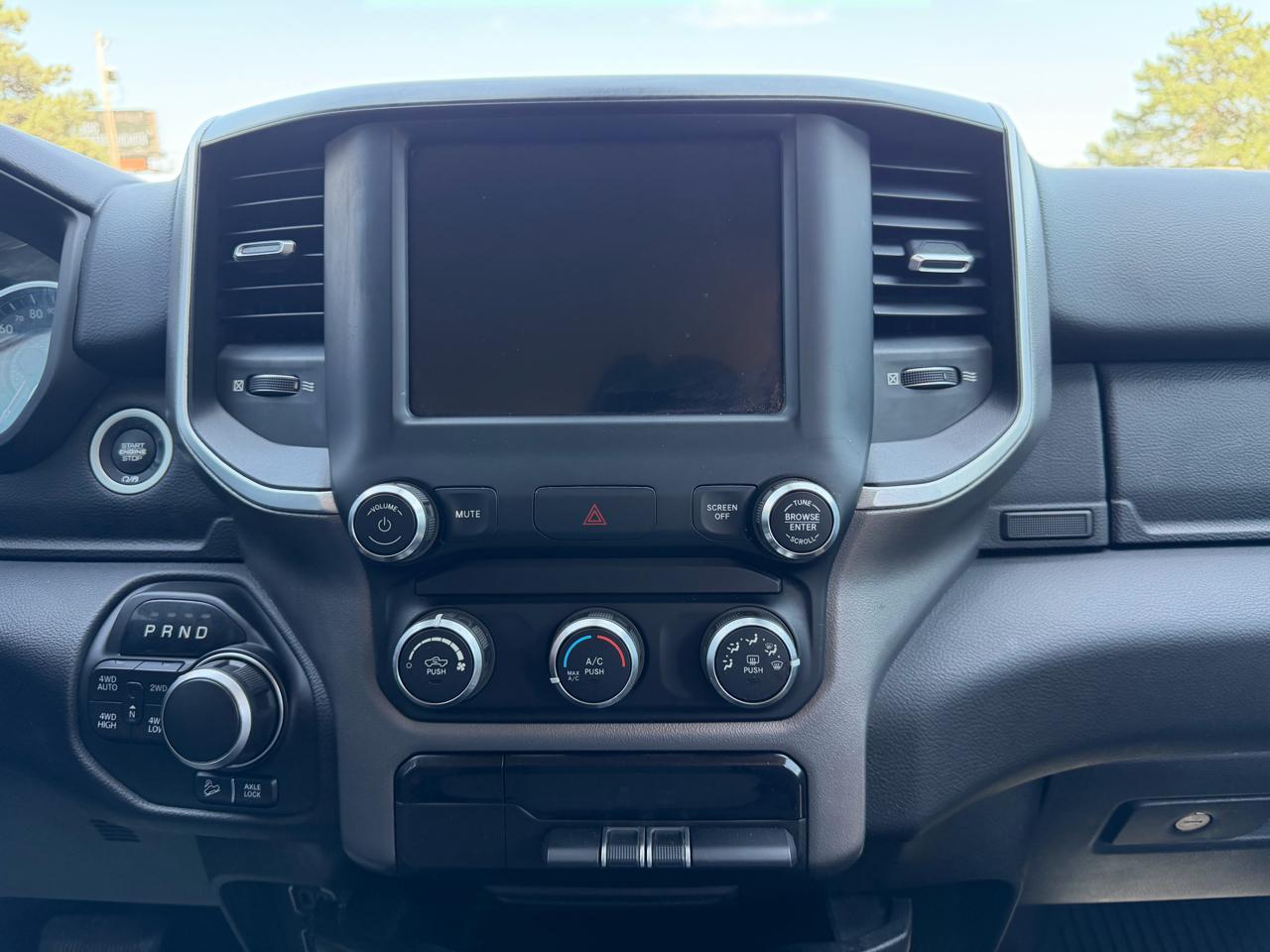 RAM 1500 Big Horn/Lone Star 4x4 Crew Cab 5'7" Box 2019