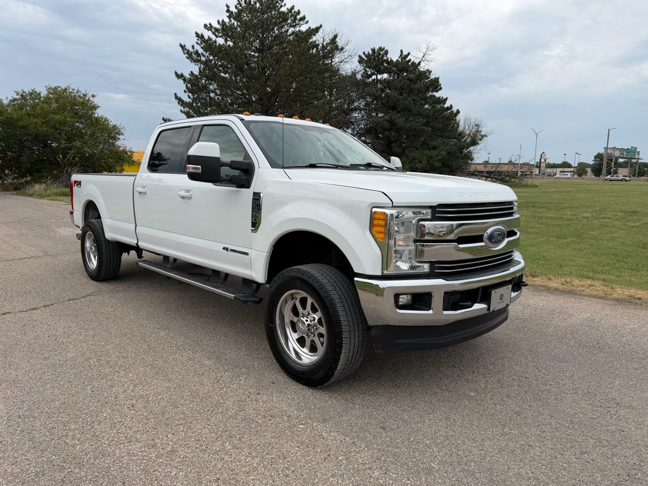 Ford Super Duty F-350 SRW King Ranch 4WD Crew Cab 8' Box 2017