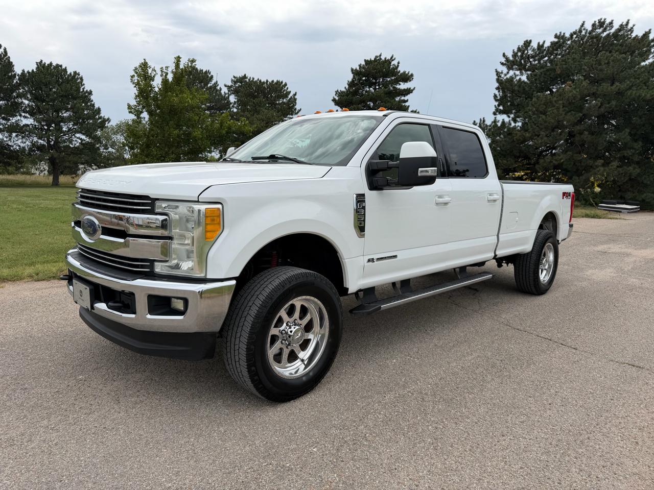 Ford Super Duty F-350 SRW King Ranch 4WD Crew Cab 8' Box 2017