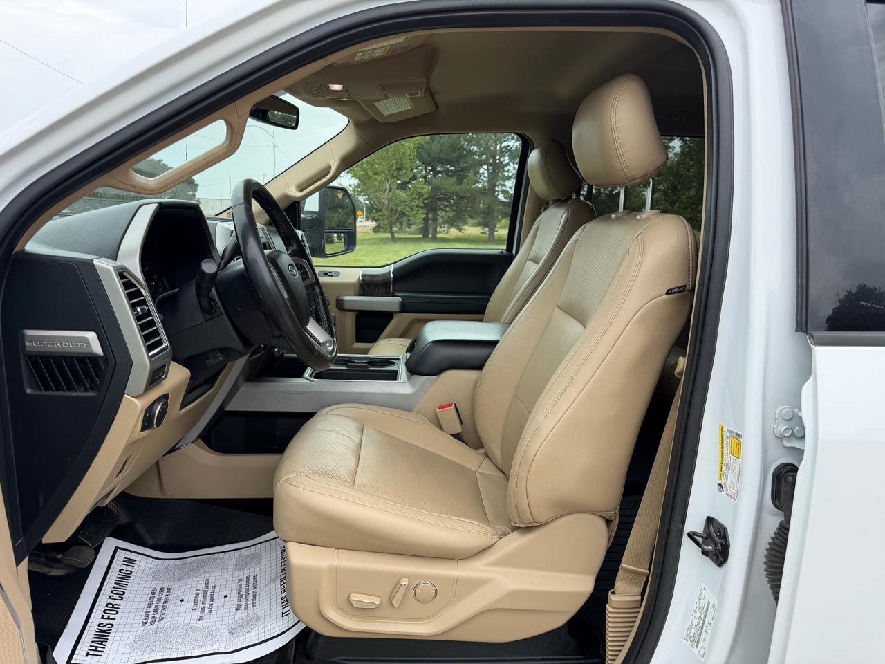 Ford Super Duty F-350 SRW King Ranch 4WD Crew Cab 8' Box 2017