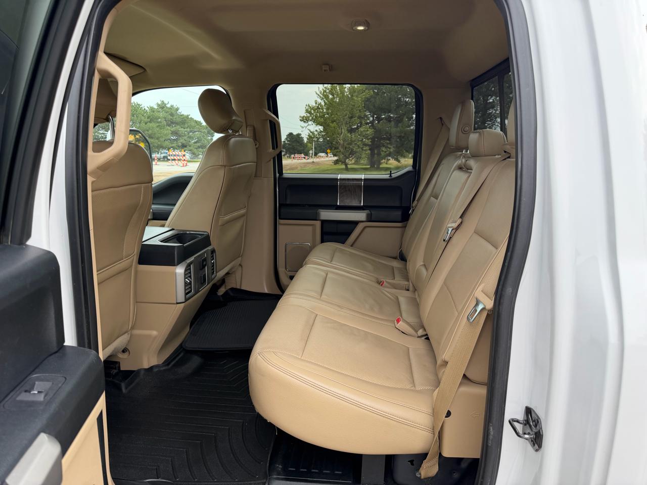 Ford Super Duty F-350 SRW King Ranch 4WD Crew Cab 8' Box 2017