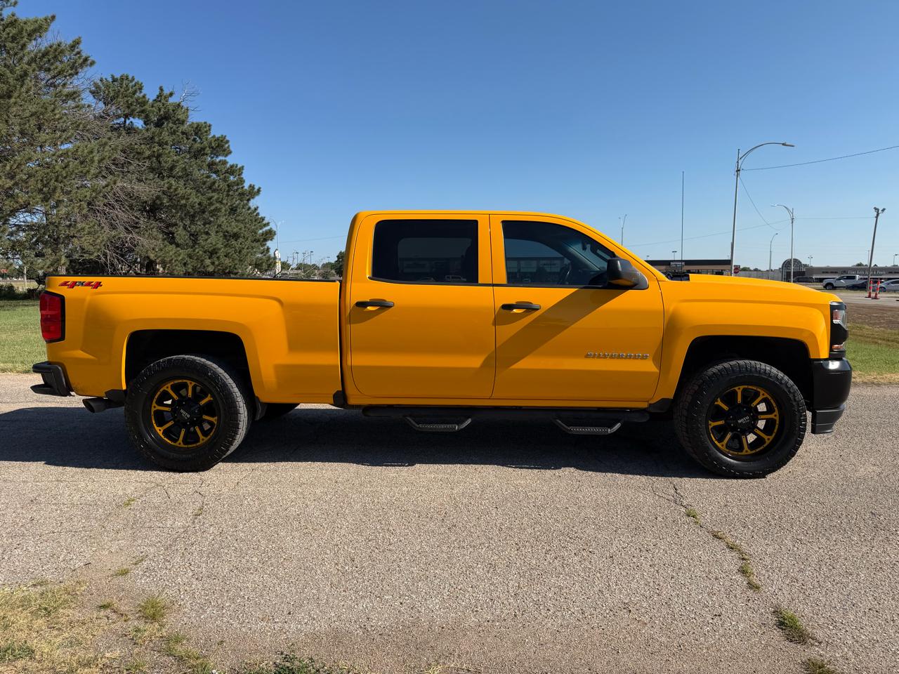 Chevrolet Silverado 1500 4WD Crew Cab 153.0" LT w/1LT 2018