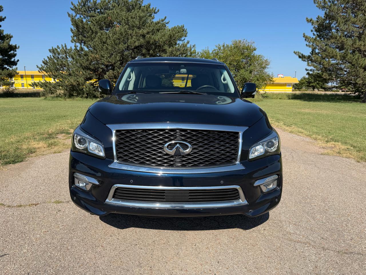 Infiniti QX80 AWD 2017