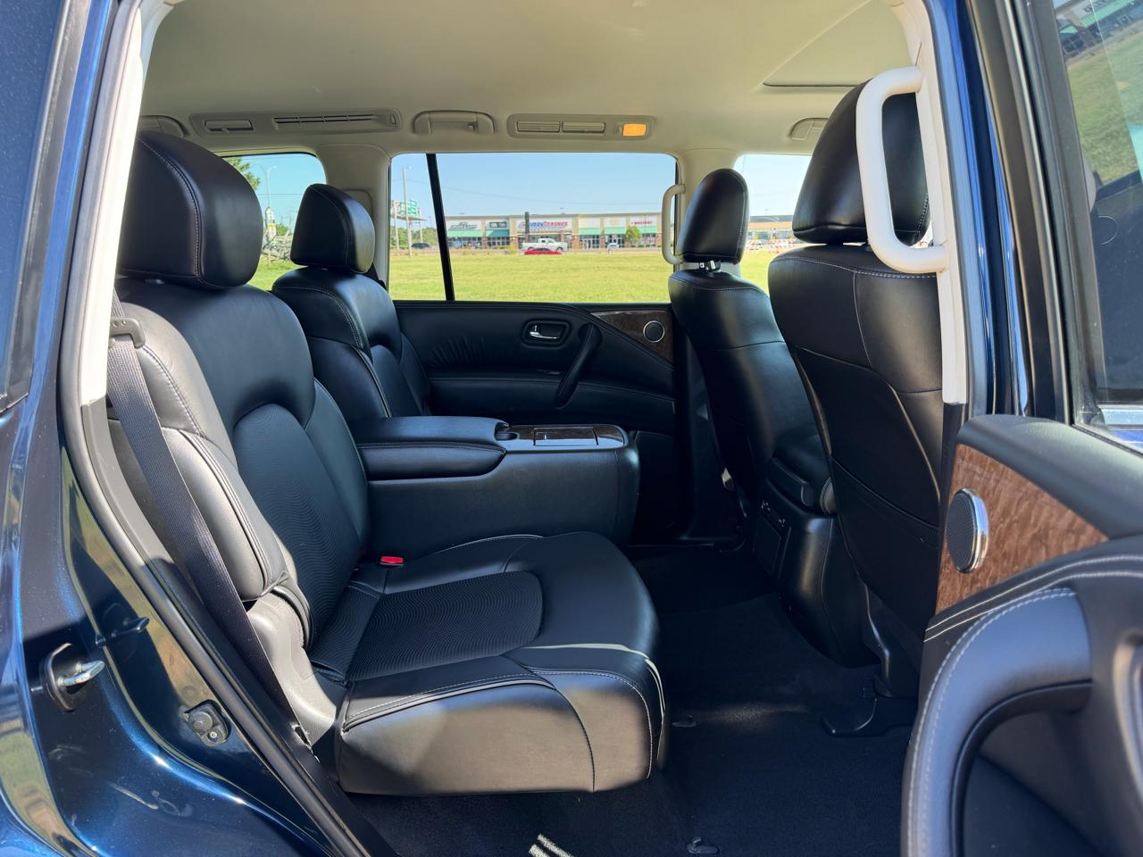 Infiniti QX80 AWD 2017