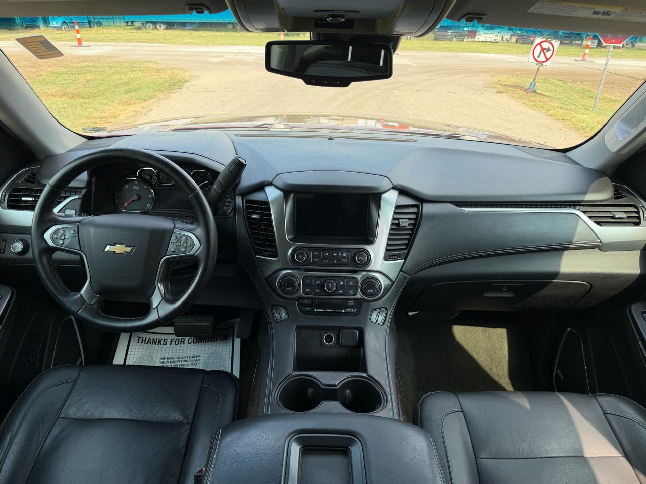 Chevrolet Suburban 4WD 4dr 1500 LT 2017