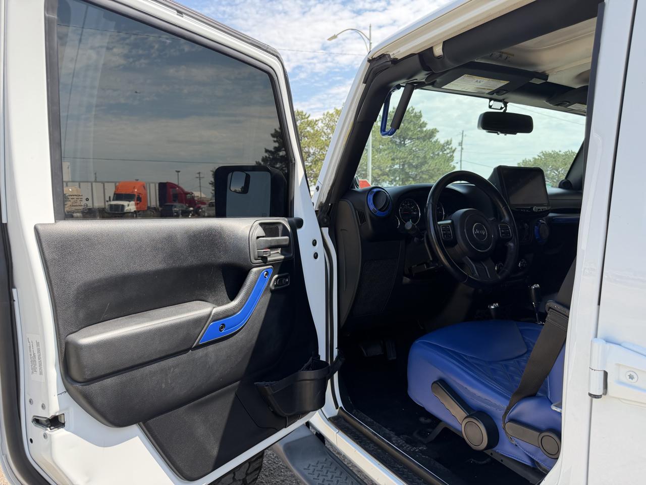 Jeep Wrangler Unlimited 4WD 4dr Sport 2014