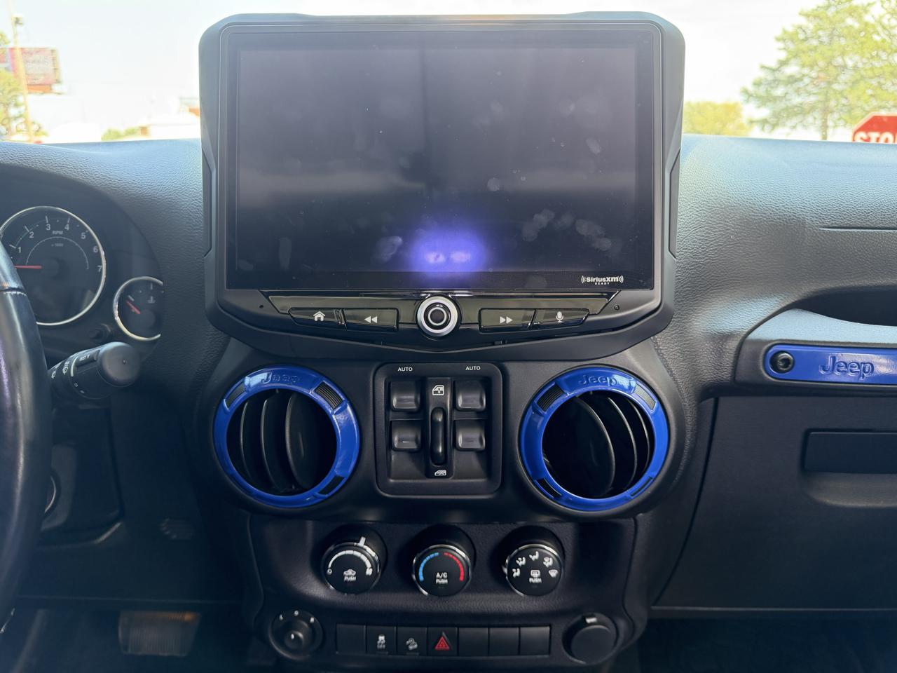 Jeep Wrangler Unlimited 4WD 4dr Sport 2014