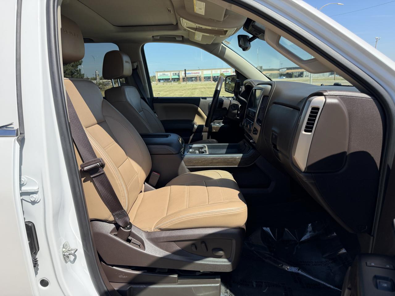 GMC Sierra 1500 4WD Crew Cab 143.5" Denali 2017