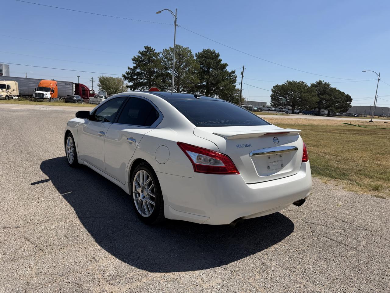 Nissan Maxima 4dr Sdn V6 CVT 3.5 SV w/Premium Pkg 2009