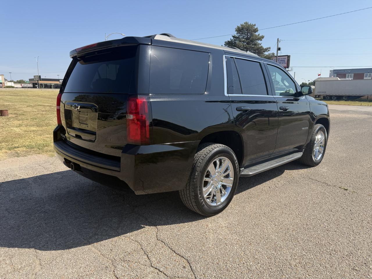 Chevrolet Tahoe 4WD 4dr LT 2017