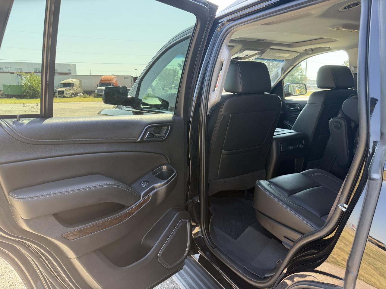 Chevrolet Tahoe 4WD 4dr LT 2017